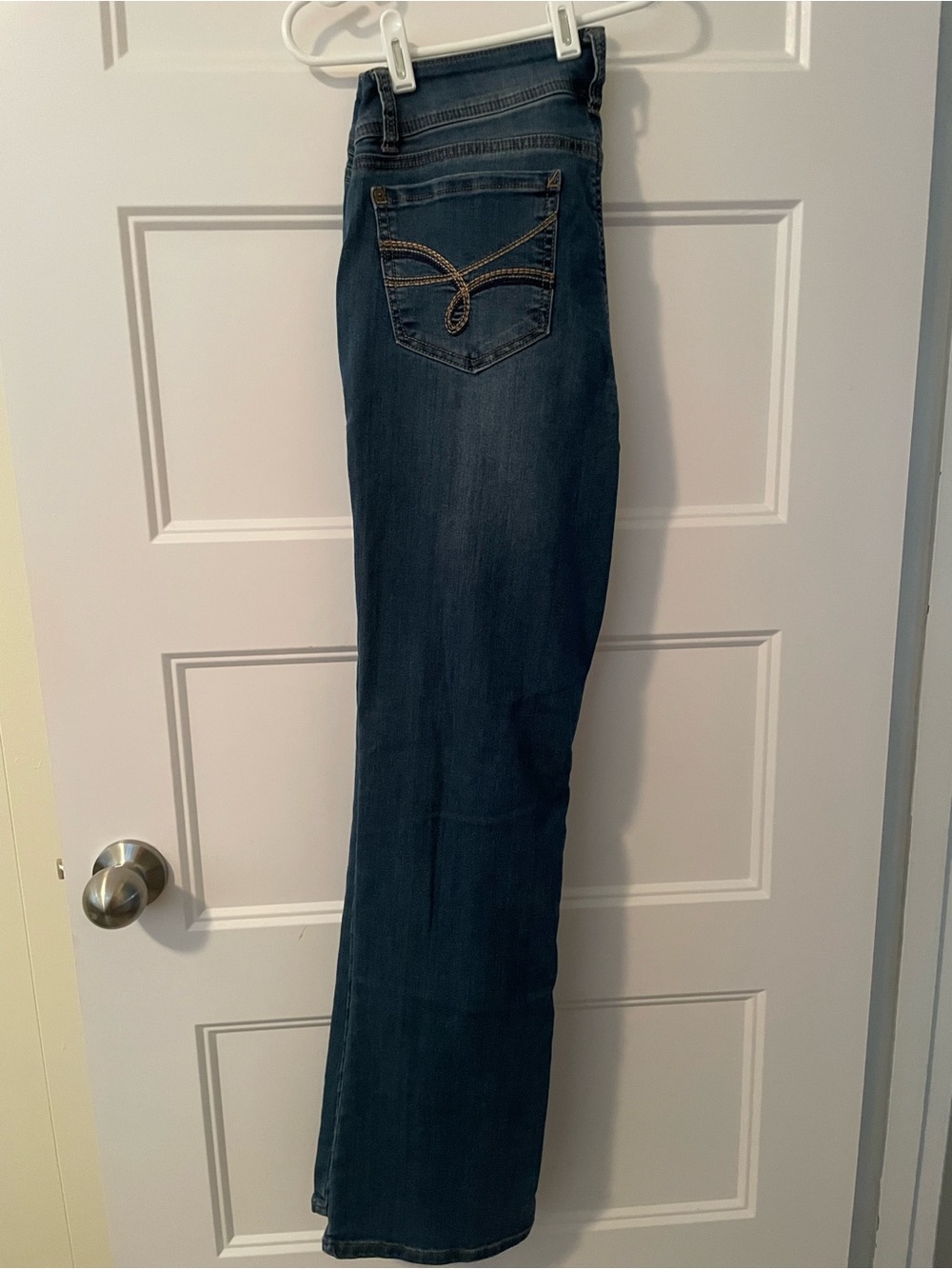 Wallflower Ultra Fit dark wash bootcut jeans